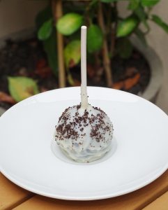 savor the classic flavor of oreo cake pops at Mia's Bakery.