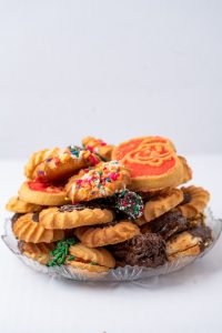 A tray of 1 lb cookies from Mia's Bakery