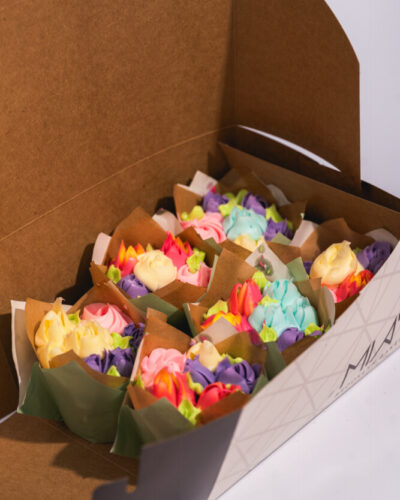 Bouquet Cupcakes 6-pack from Mia's Bakery